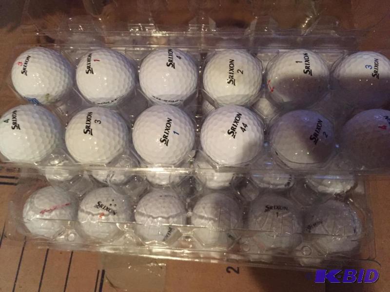 lot 256 image: Srixon Golf Balls