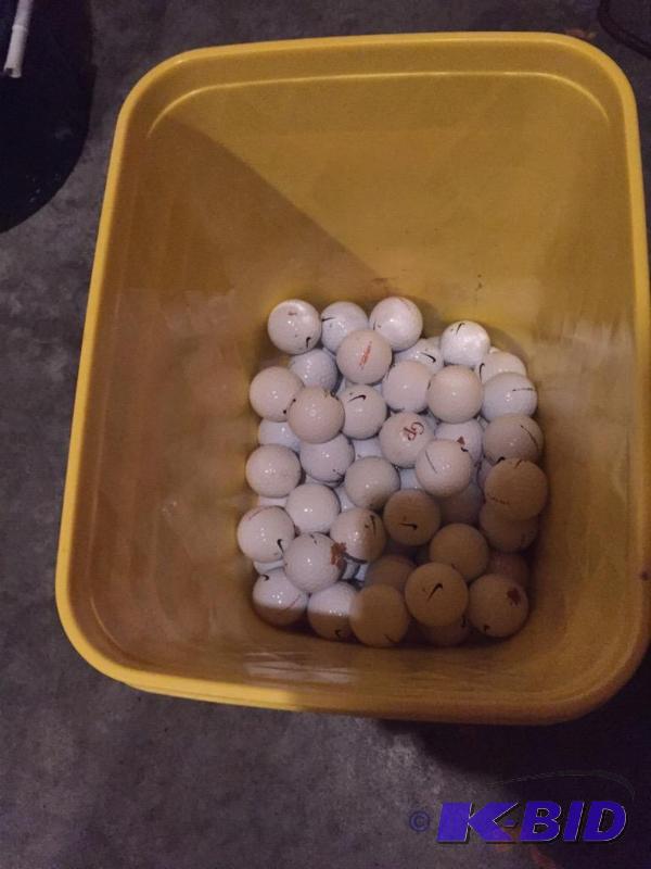 lot 262 image: Nike Golf Ball Mix