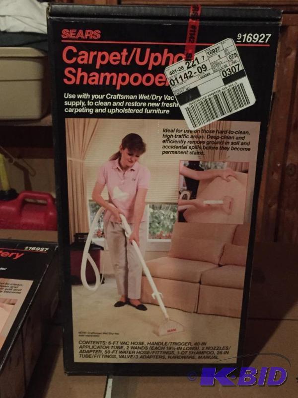 lot 266 image: Craftsman WetDry Vac Shampooer Attachment