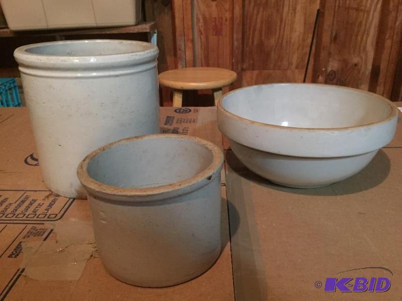 lot 277 image: Stoneware Crocks and Large Mixing Bowl