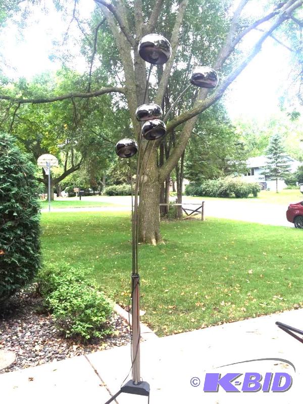 lot 315 image: Spider Lamp