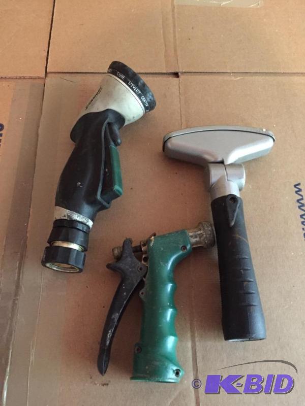 lot 317 image: Spray Nozzles