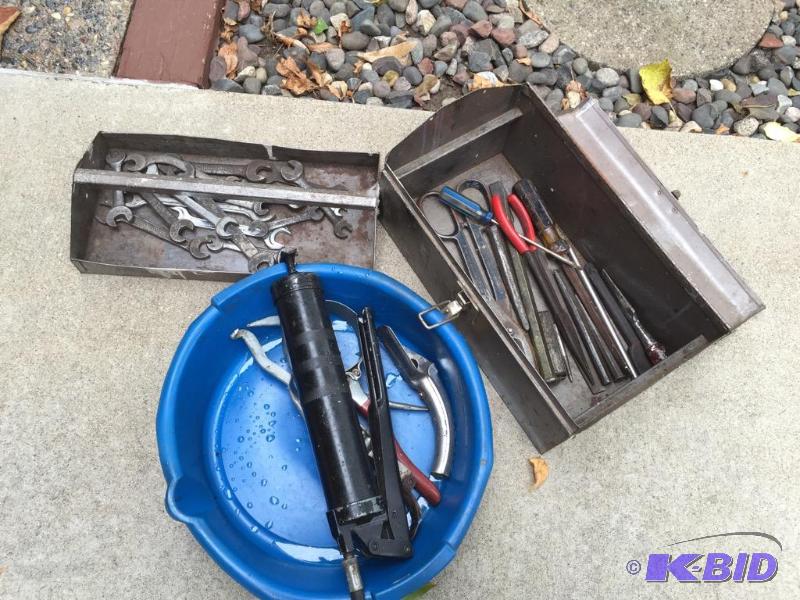 lot 330 image: Lot of Tools