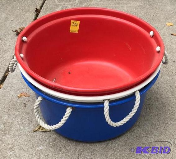 lot 333 image: 3 Plastic Tubs