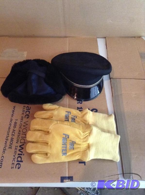 lot 339 image: Hats and Gloves