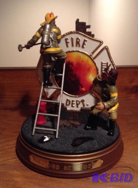 lot 43 image: Bradford Exchange Heroes at Work Figural