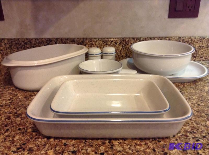 lot 70 image: Thomas Germany (Rosenthal) Serving Pieces and more
