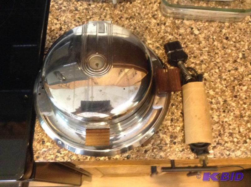 lot 79 image: Vintage Waffle Maker