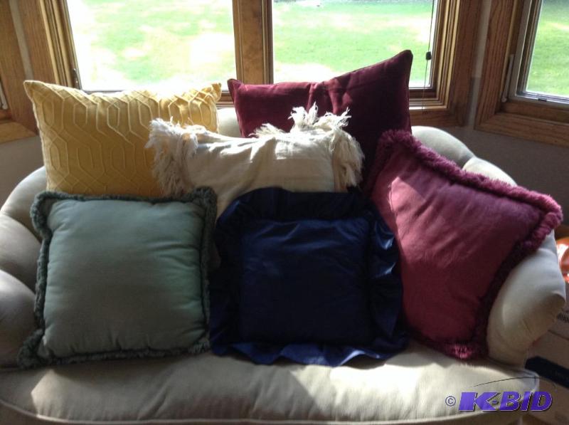 lot 85 image: Group of Assorted Throw Pillows