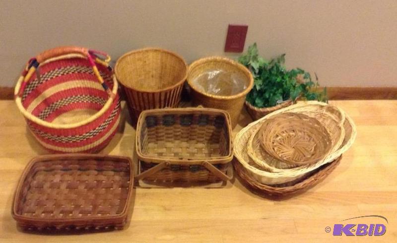lot 94 image: Basket Assortment