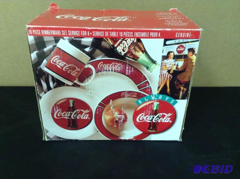 lot 5 image: Coca Cola Dinnerware Set