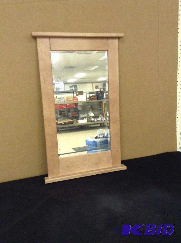 lot 6 image: Wall Mirror