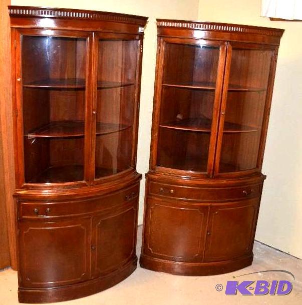 lot 10 image: Set of 2 Morganton&nbspcorner wood hutches w...