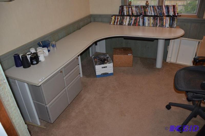 lot 111 image: U shaped computer work station desk with a 2 ...