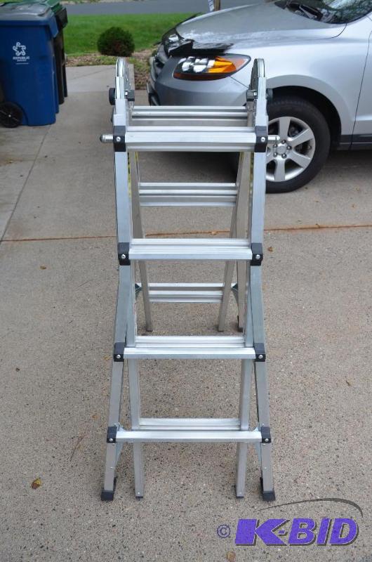 lot 138 image: Vulcan ladder - step ladder, extension ladder...