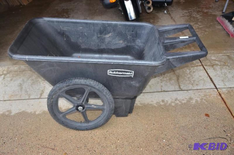 lot 141 image: Rubbermaid 2 wheeled Garden Cart...