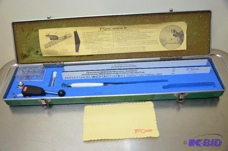 lot 34 image: Universal Lettering set by Tech Graphic  ...
