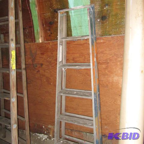 Wooden Step Ladder
