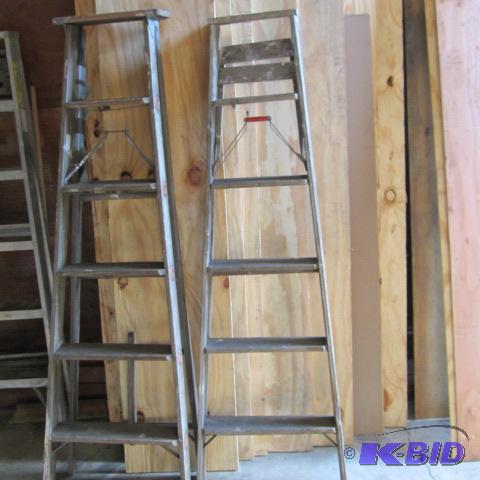 Pair Step Ladders