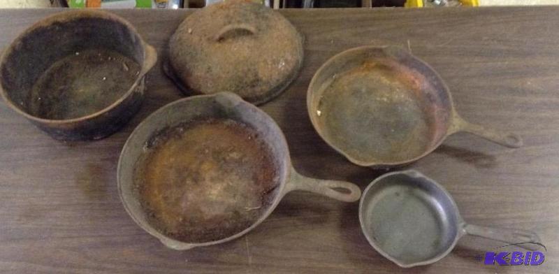 Collection Cast Iron Pans