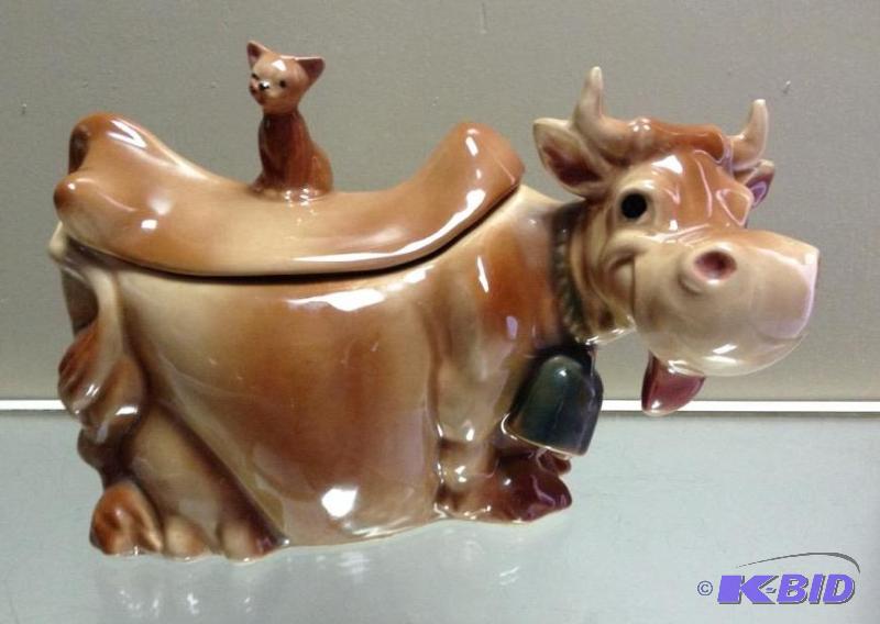 Vintage Brush USA Pottery Cow Cookie Jar