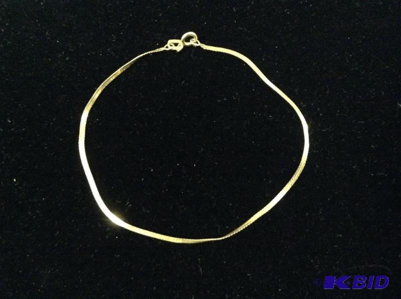 Dainty 14 KT Gold Bracelet