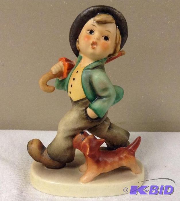 lot 29 image: Vintage Strolling Along Hummel - Retired
