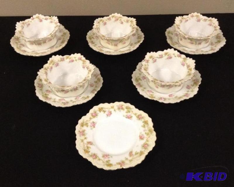 lot 35 image: Vintage M Z Austria Custard Sets