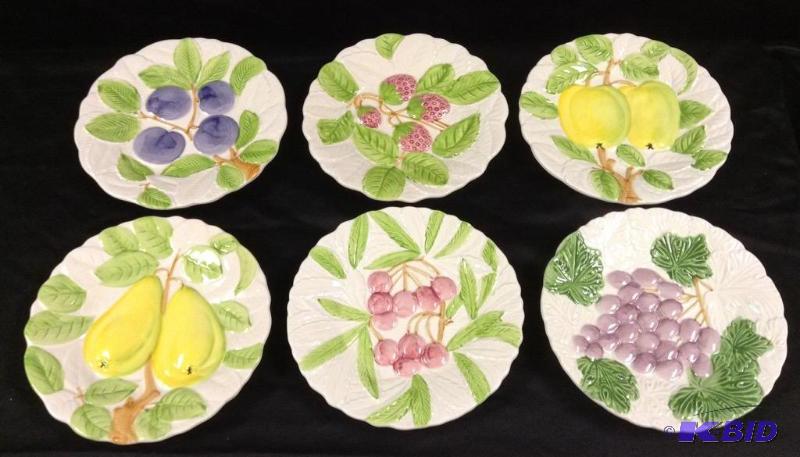 lot 40 image: 6 Fruit du Jour by Shafford Plates