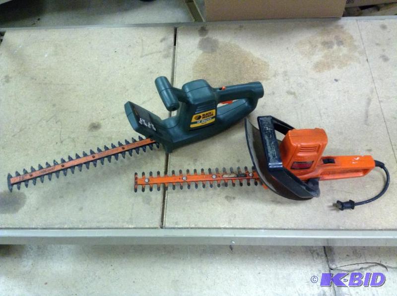 lot 94 image: Black & Decker and Village Blacksmith Electric Hedge Trimmers