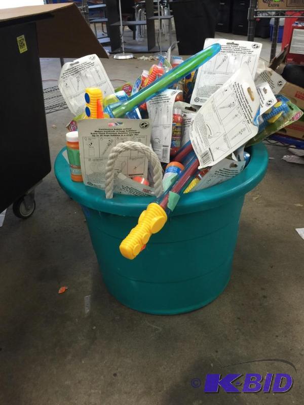 lot 15 image: Green laundry bucket and all the mega bubble swords