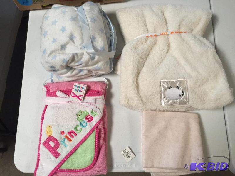 lot 39 image: Baby stuff number two
