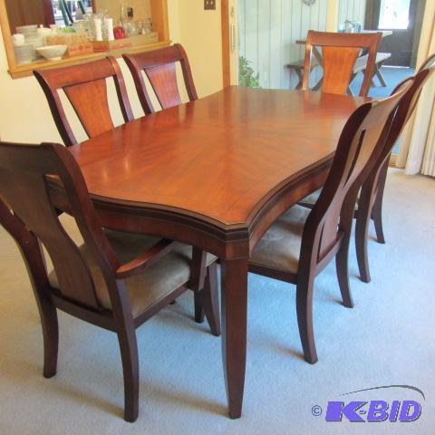 Elegant Dine Table & Chairs