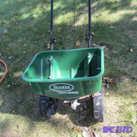 Scotts Fertilizer Spreader