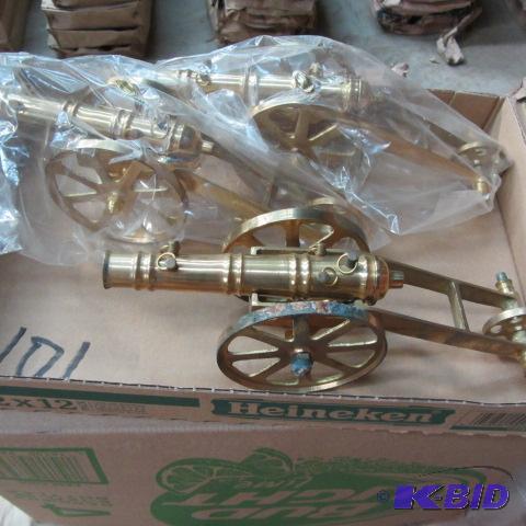 lot 101 image: Brass Cannons