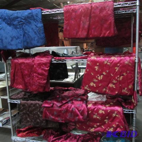 lot 512 image: Ladies Quilted Jackets