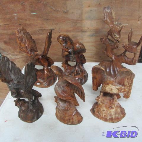 lot 8 image: Wooden Carved Eagles