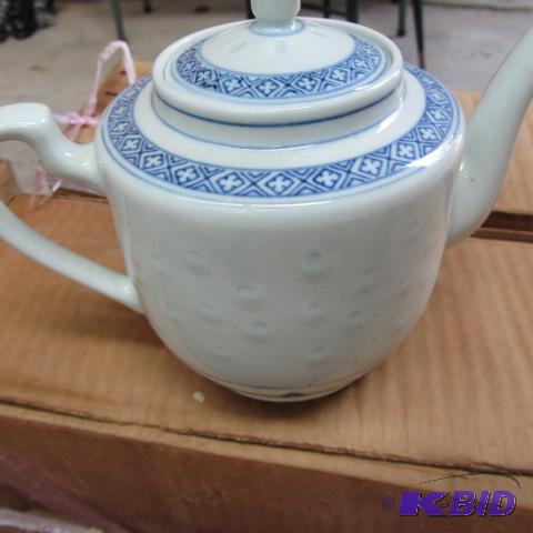 lot 83 image: New Teapots