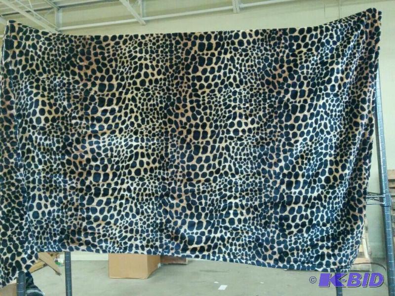 Velvet Plush Throw