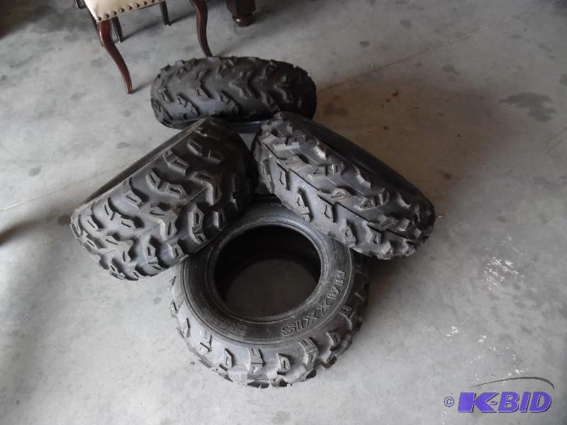 lot 9 image: Maxxis Tires-off of Rhino