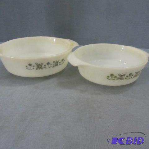 lot 193 image: Anchor Hocking Fire King Dishes