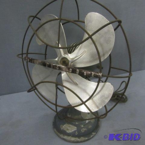 lot 210 image: Vintage Oscillating Fan