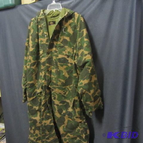lot 228 image: Knee Length Camo Jacket