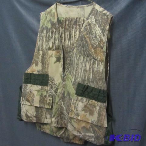 lot 229 image: Scent Lok Pants, Vest