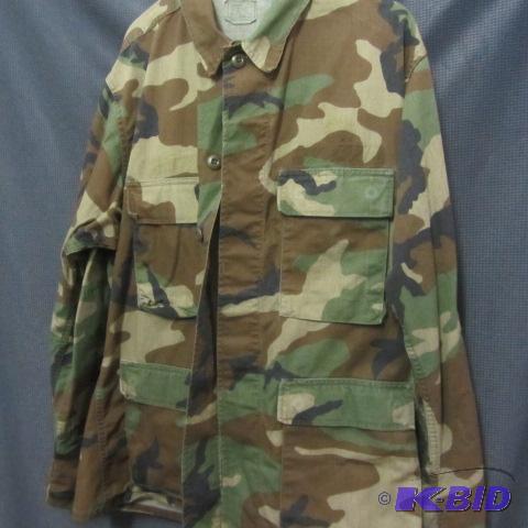 lot 231 image: Vietnam Era Fatigues
