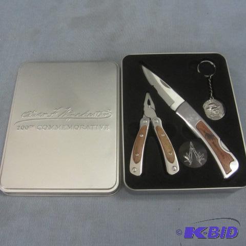lot 26 image: Winchester Knife Set