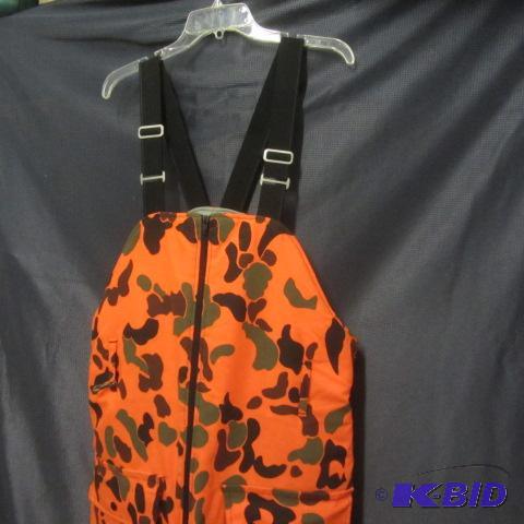 lot 65 image: Blaze Camo Bib Overalls