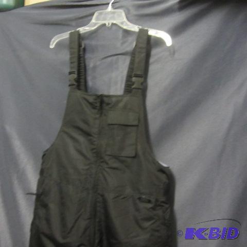 lot 74 image: Athletic Works Insulated Bibs