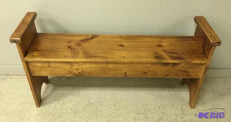 lot 5 image: Great Wooden Bench