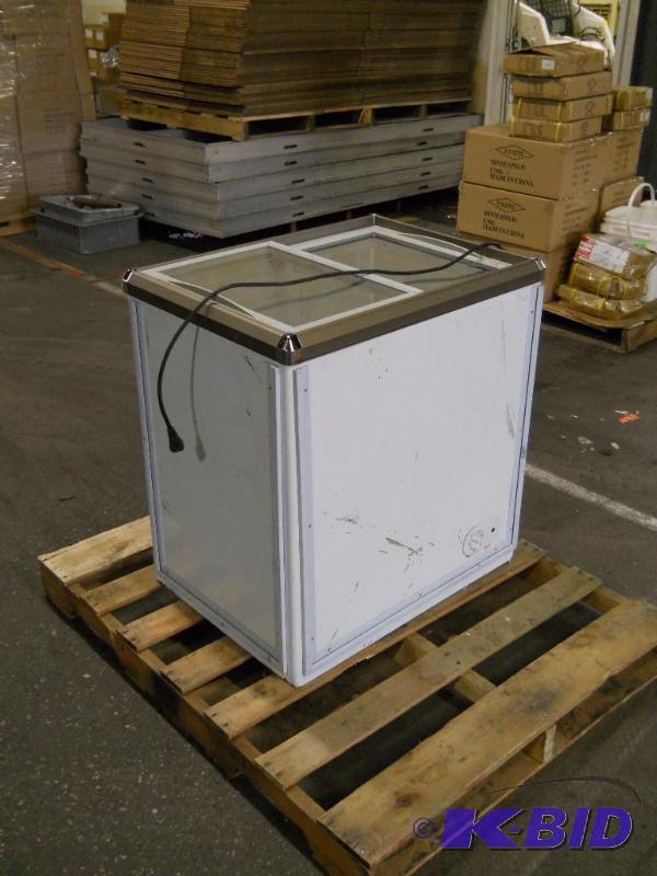 lot 21 image: Reddi Whip Refrigerated Merchandising Cooler
